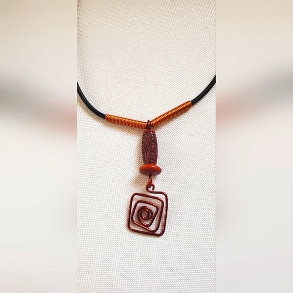 Unisex Spiral Design Copper Necklace🌴 - Picture 2 of 4